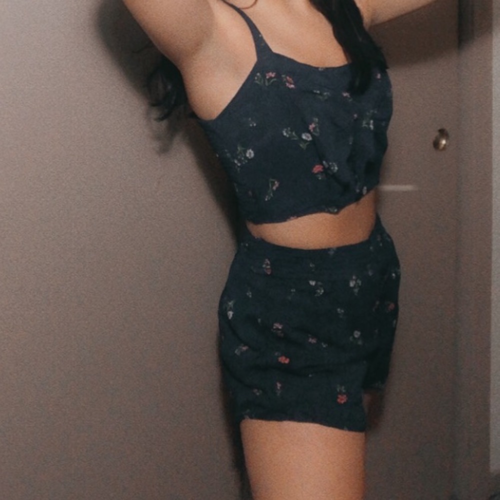 Two piece set